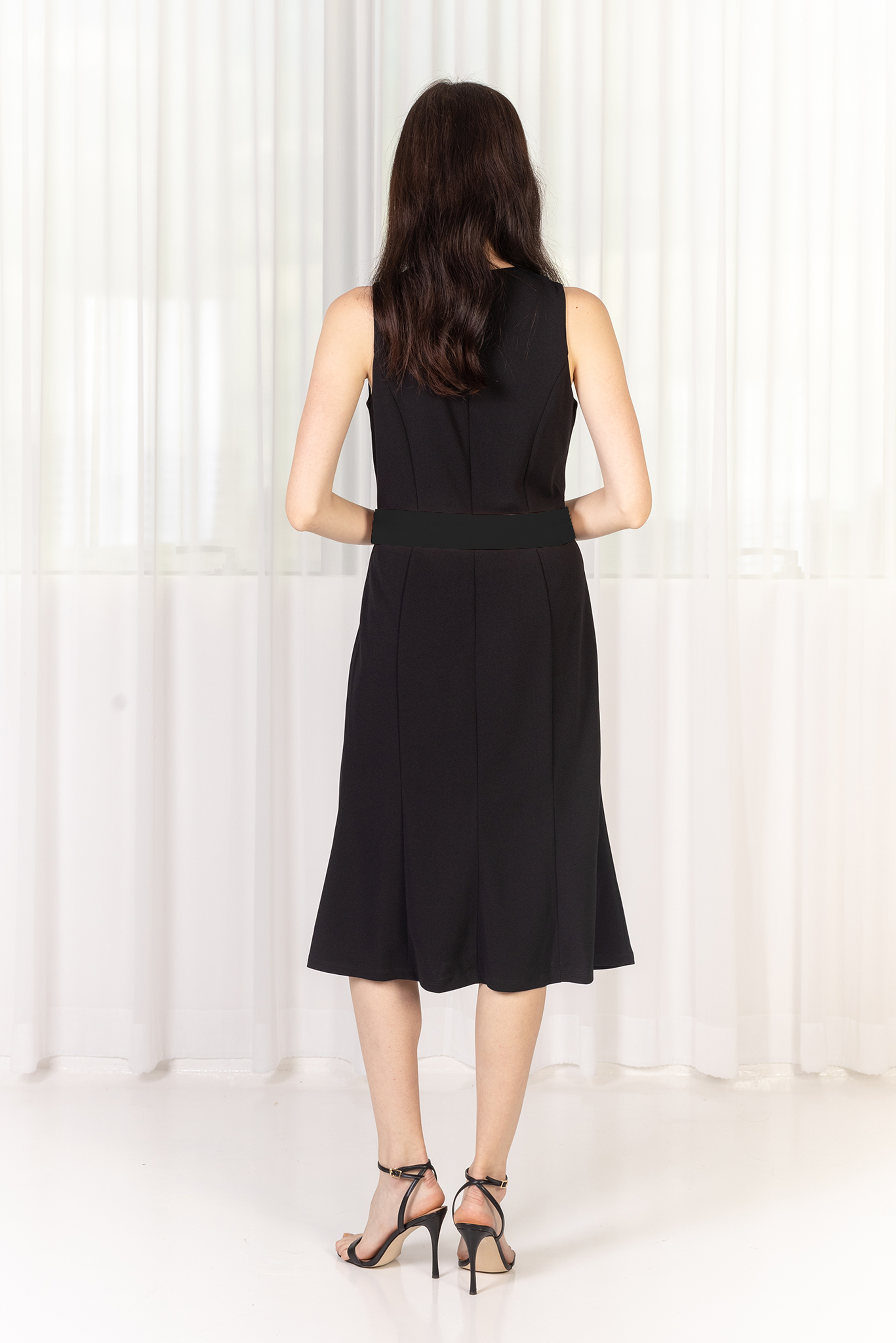 DEVYN Straight Cut Dress (Black)