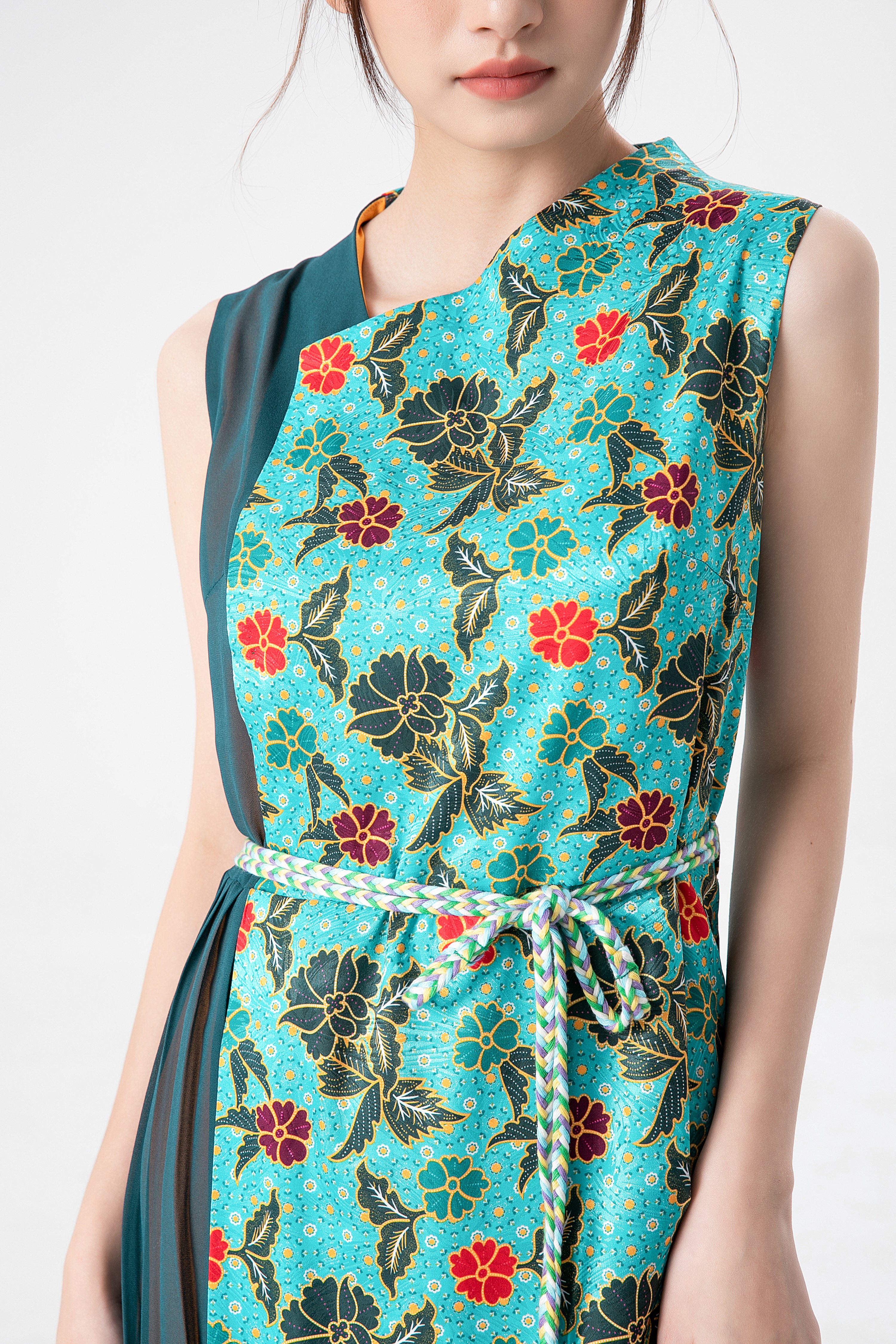 SAMMY Blue Printed Batik Pleated Dress